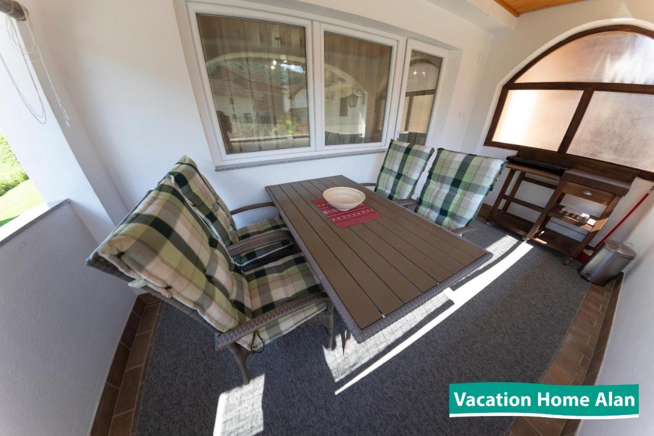 Vacation Home Alan Kulen Vakuf Bagian luar foto