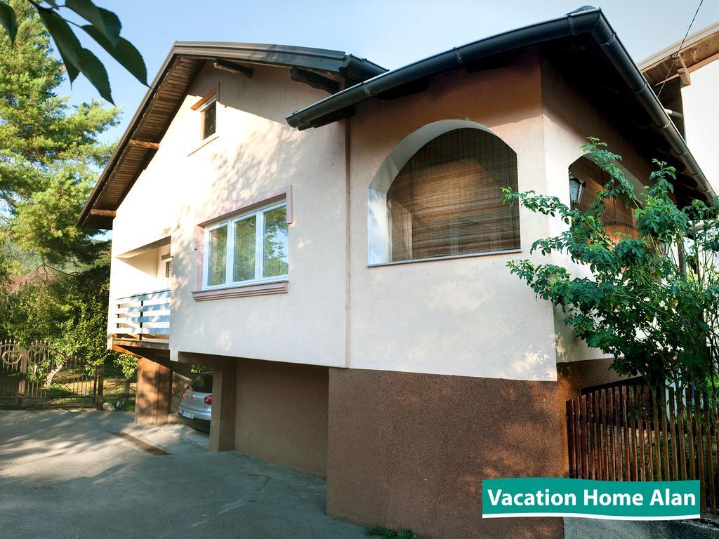 Vacation Home Alan Kulen Vakuf Bagian luar foto