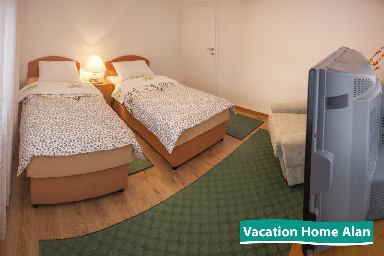 Vacation Home Alan Kulen Vakuf Bagian luar foto