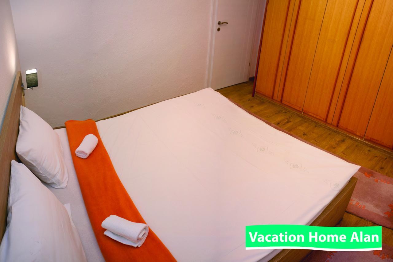 Vacation Home Alan Kulen Vakuf Bagian luar foto