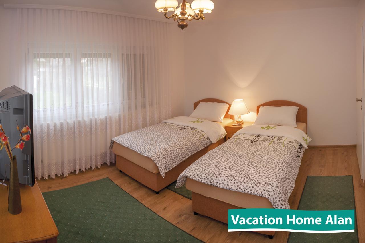 Vacation Home Alan Kulen Vakuf Bagian luar foto
